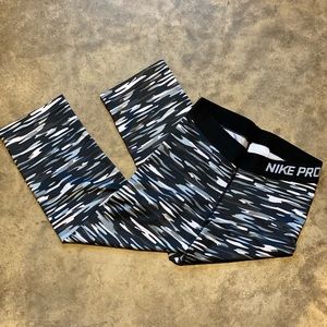 Nike Pro Capri